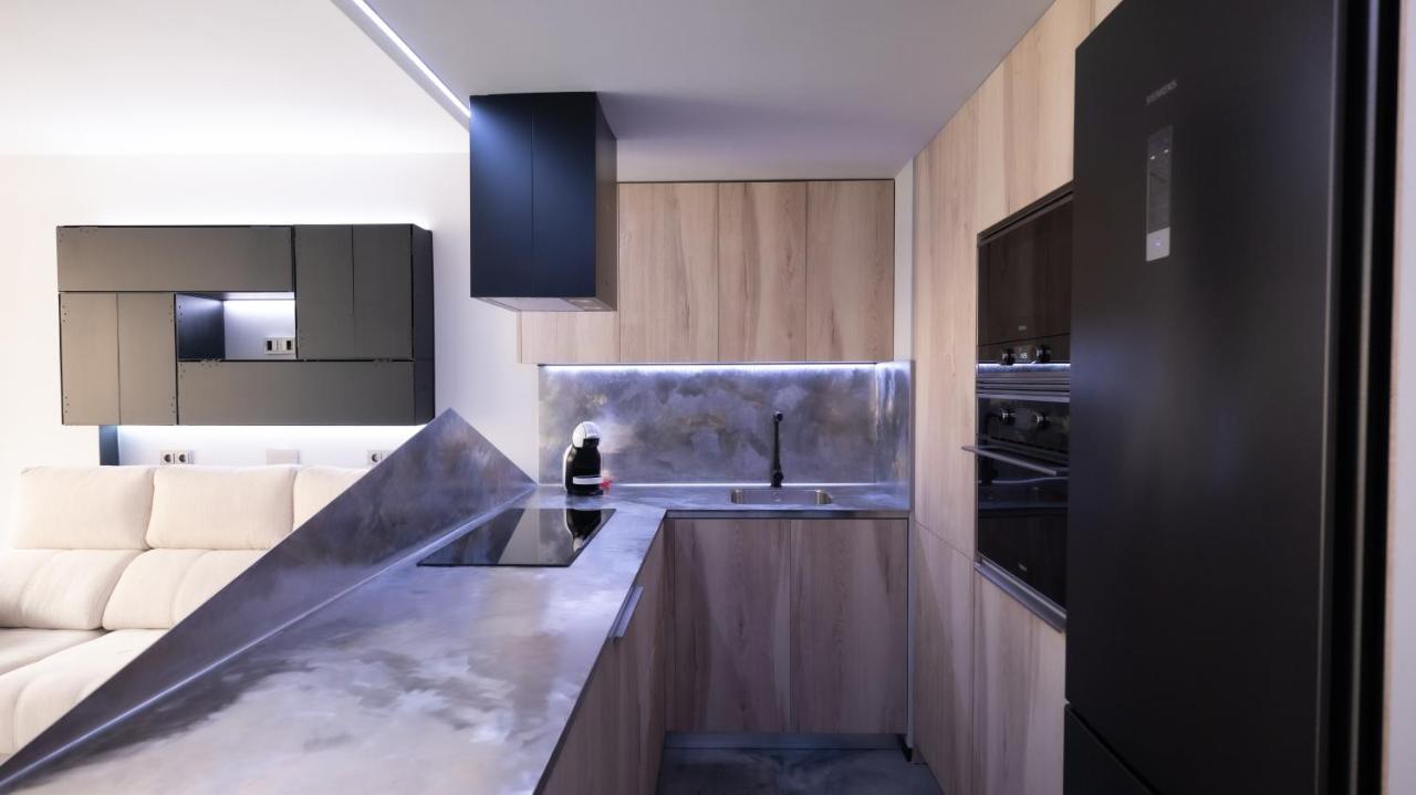 La Farola - Luxury Domotic Flat In Puerto Deportivo Apartman Marbella Kültér fotó