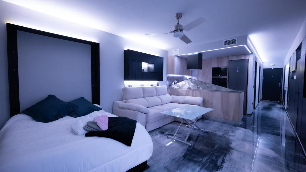 La Farola - Luxury Domotic Flat In Puerto Deportivo Apartman Marbella Kültér fotó