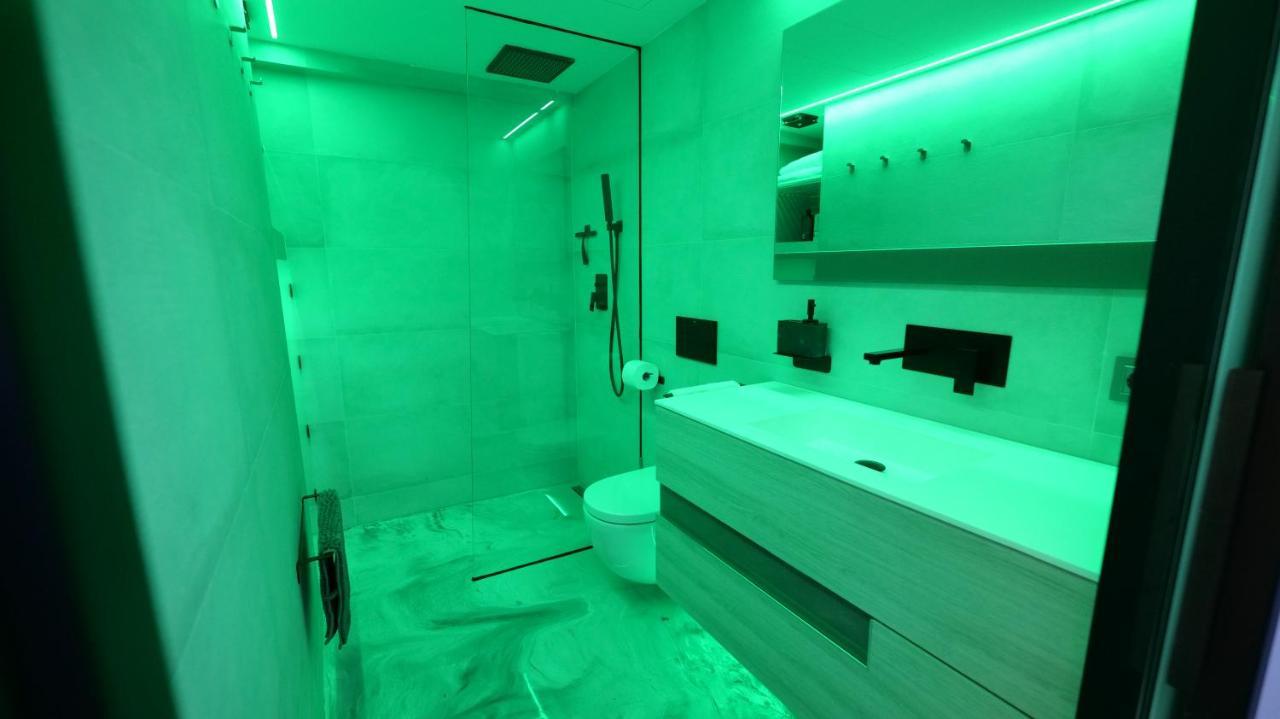 La Farola - Luxury Domotic Flat In Puerto Deportivo Apartman Marbella Kültér fotó