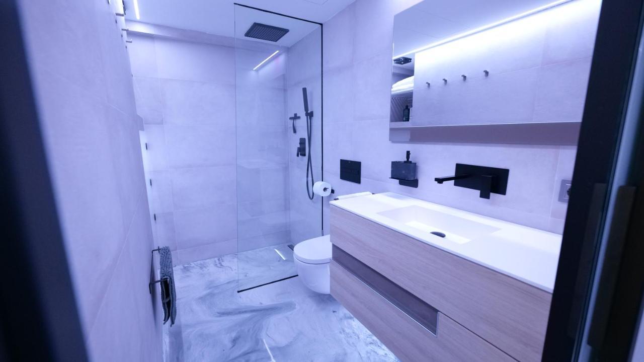 La Farola - Luxury Domotic Flat In Puerto Deportivo Apartman Marbella Kültér fotó